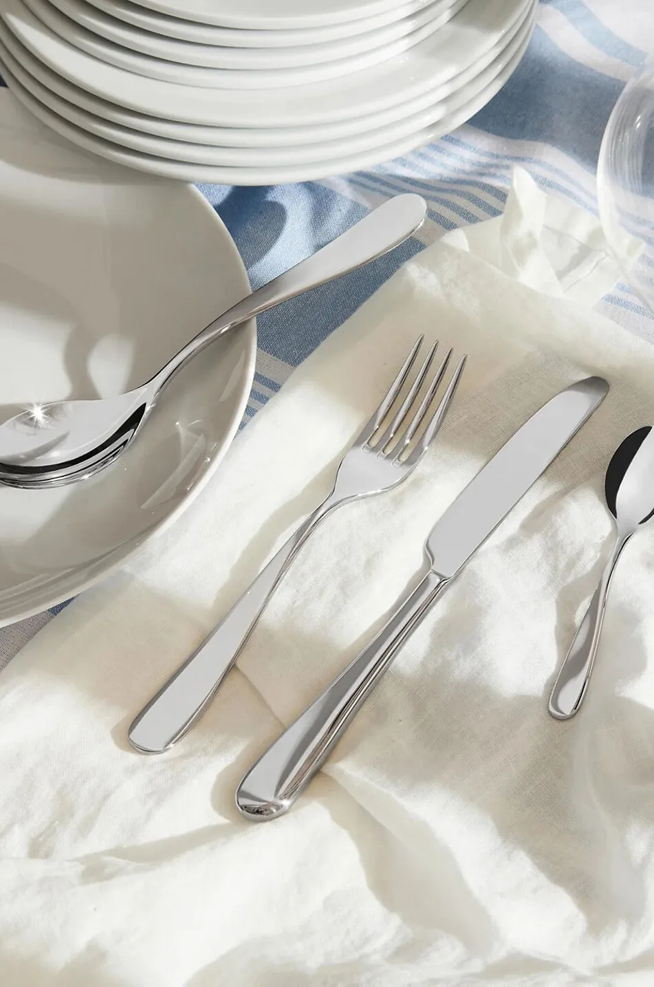 Couverts 16 pièces en inox Nuovo Milano 518OS16M