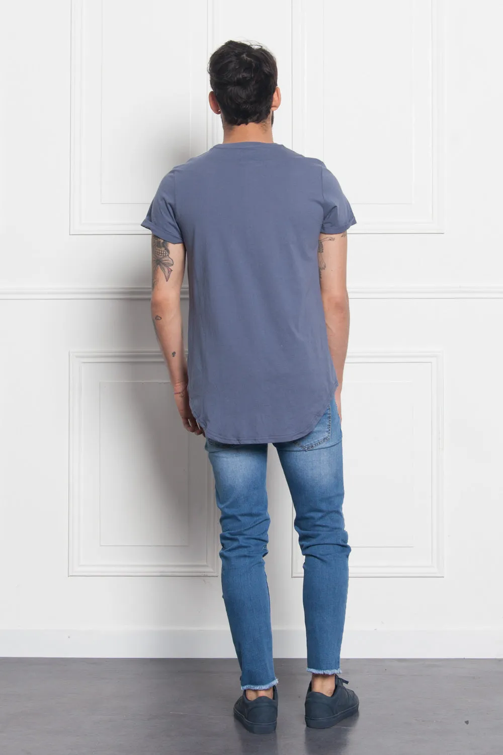 T-shirt bas arrondi Bleu foncé