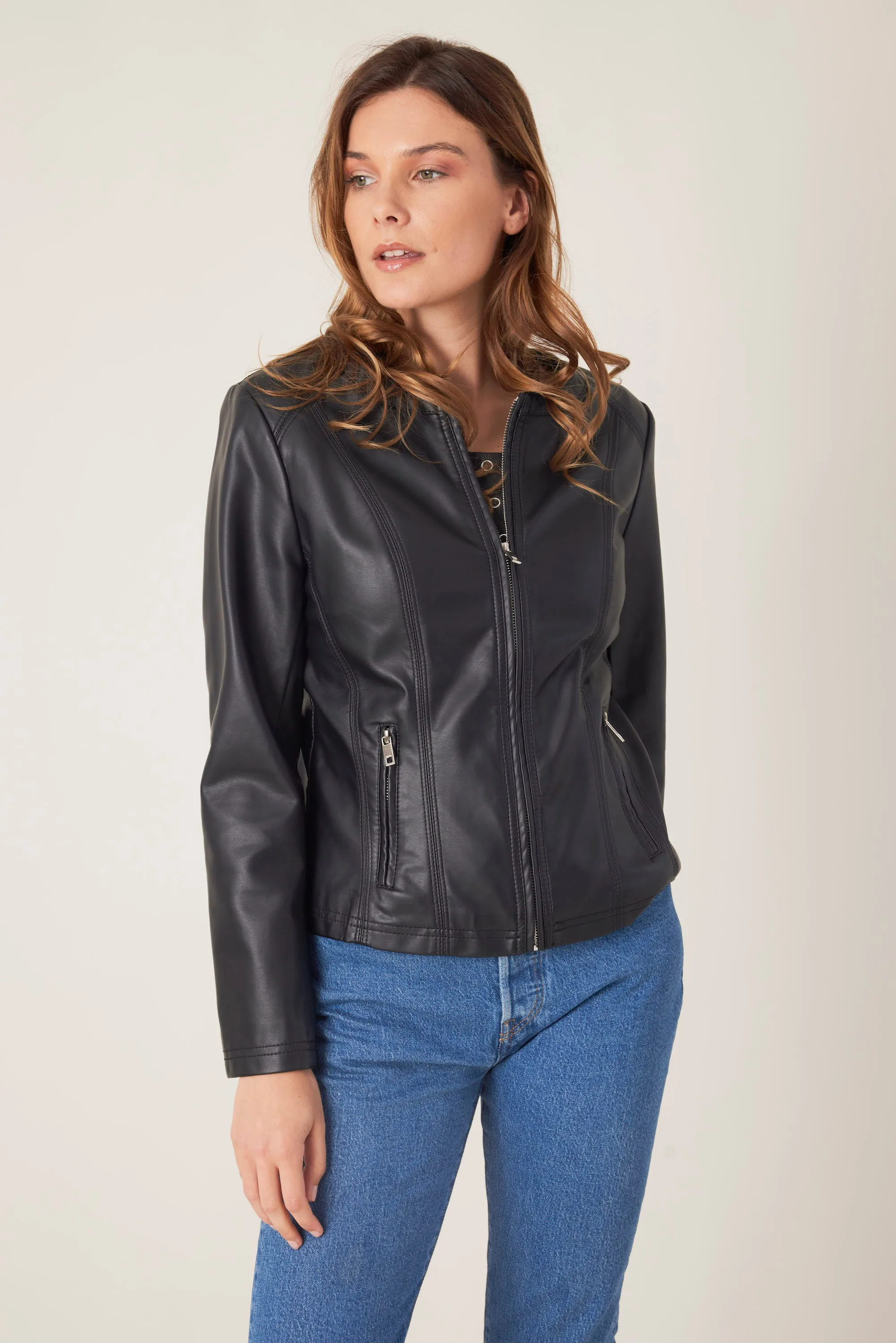Veste en similicuir col rond